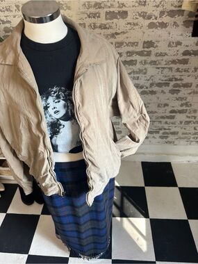 Roundtree & Yorke Beige Lightweight Bomber Jacket